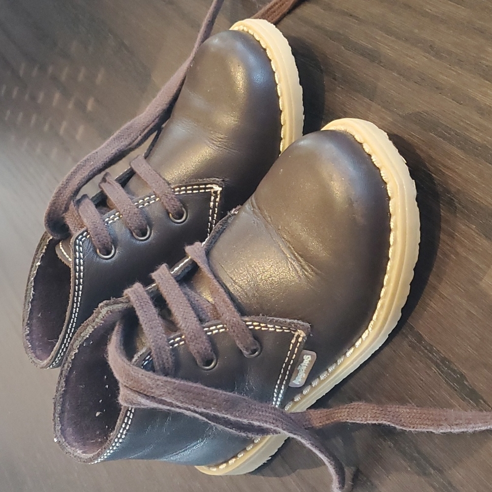 Childrens Brown Boots Angelito size European 25